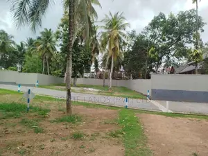 හෝමාගම බිම් කොටස් විකිණීමට