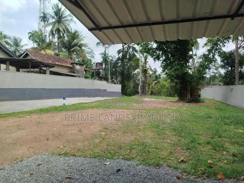 හෝමාගම බිම් කොටස් විකිණීමට