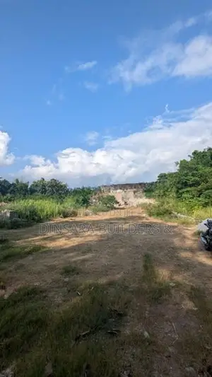 Land for Sale in Ambatale