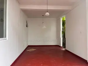 Spacious 3-Storey Commercial Property for Rent – Mirihana