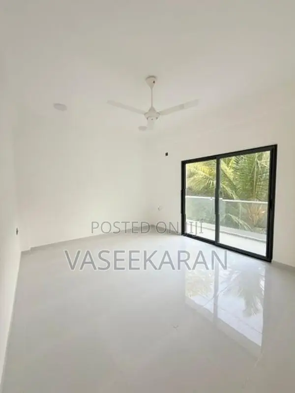5-Storey Modern Building for Rent