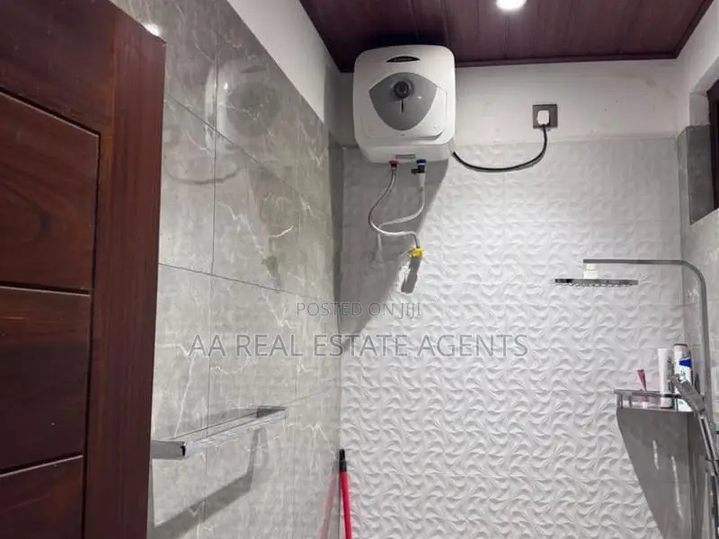 Single Storey House for Sale in Wellampitiya