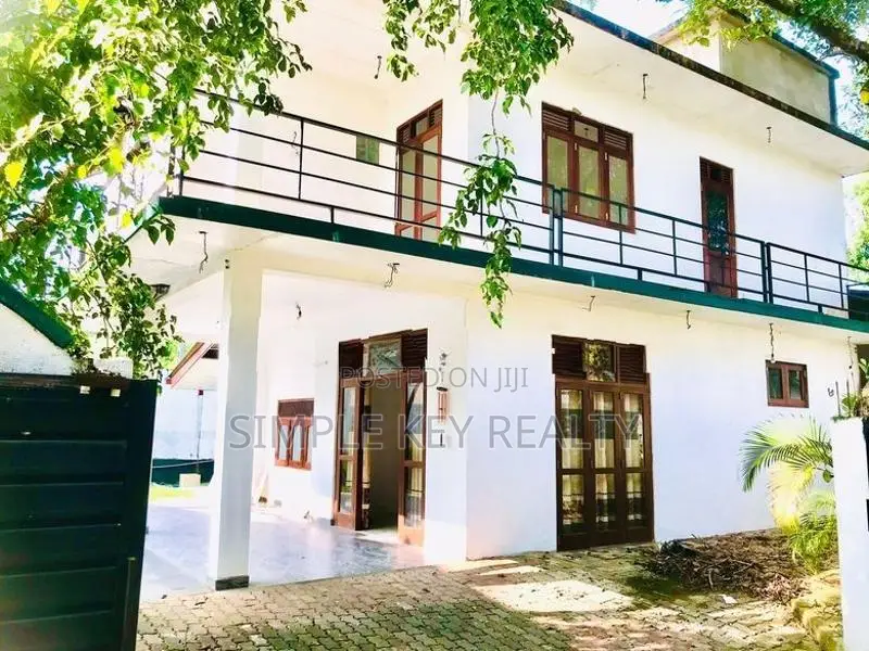 Thalawathugoda Hokandara Valuable Two Storey House for Sale