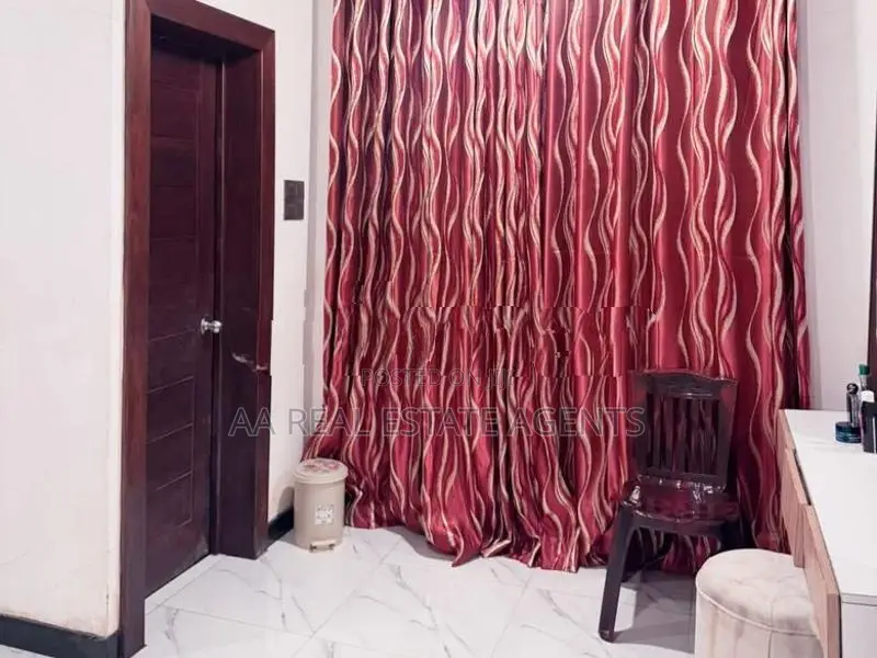 Single Storey House for Sale in Wellampitiya