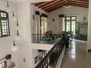 3-Storey House for Sale – Pothuhera
