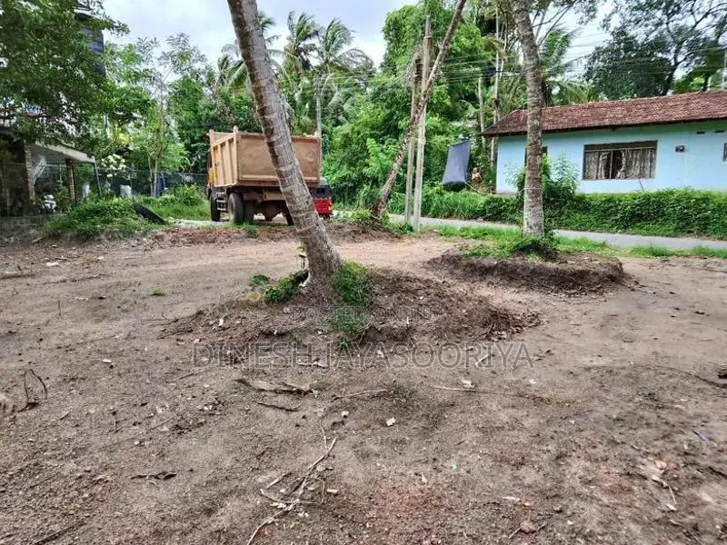 Prime 32-Perch Residential Land for Sale in Ihalagama, Gampaha