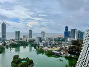 Apartment For Sale in Colombo 02