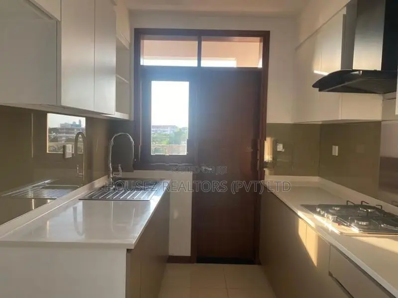 Brand-New 2-Bedroom Apartment for Rent – Thalawathugoda