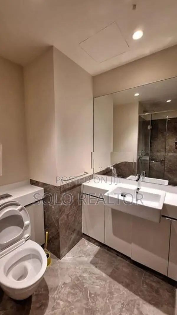 Fully Furnished 3 Br Residence for Sale at Cinnamon Life Colombo 02