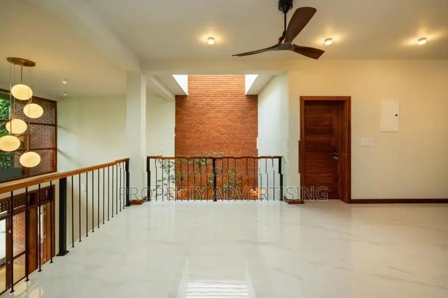 Battaramulla Koswaththa Brand New House For Sale
