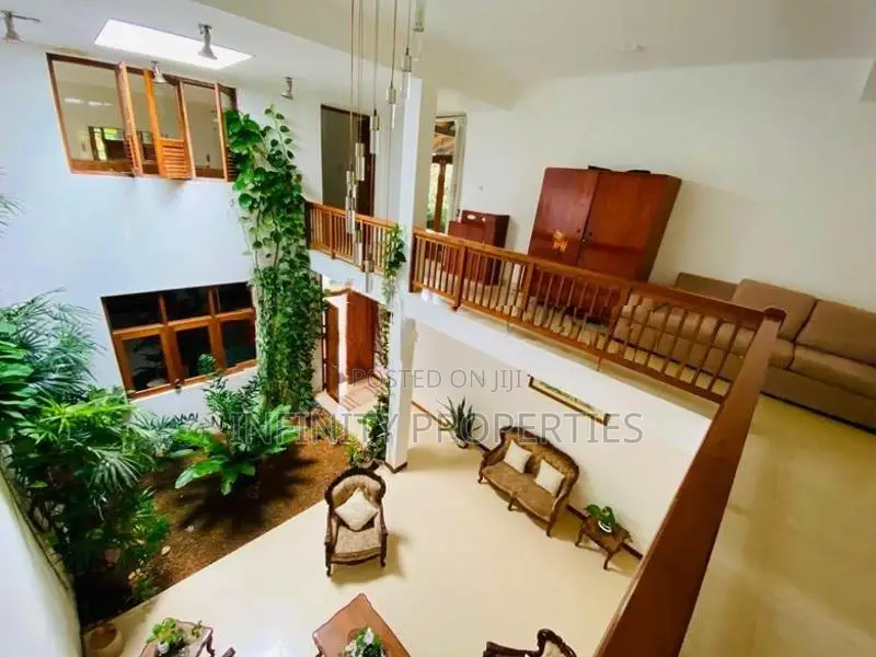 (SP39) 03 Story Luxury House With 22 P Sale in koswatha Nawala