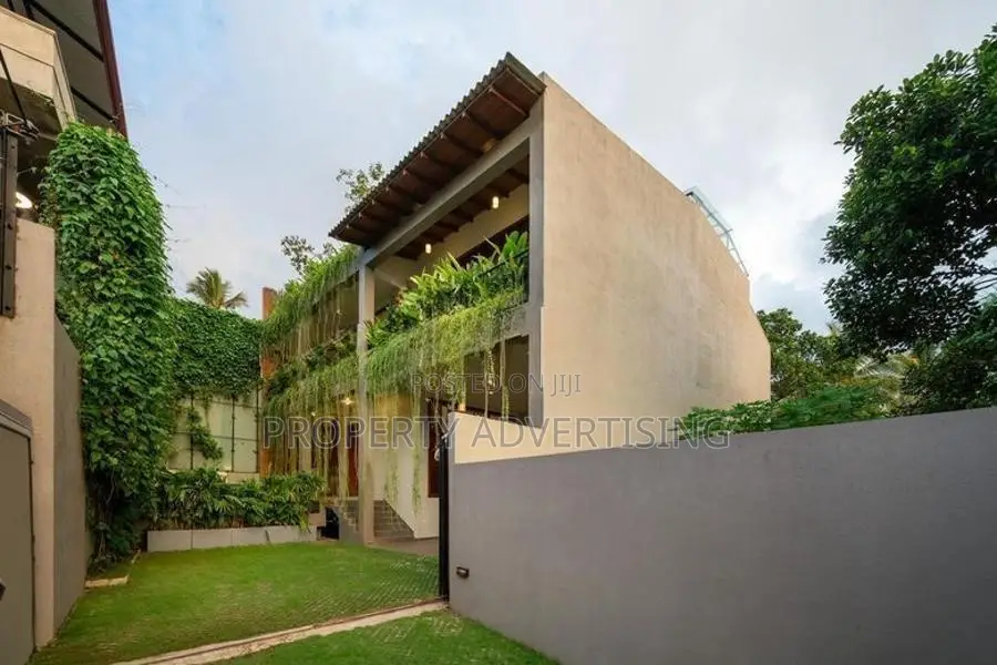 Battaramulla Koswaththa Brand New House For Sale