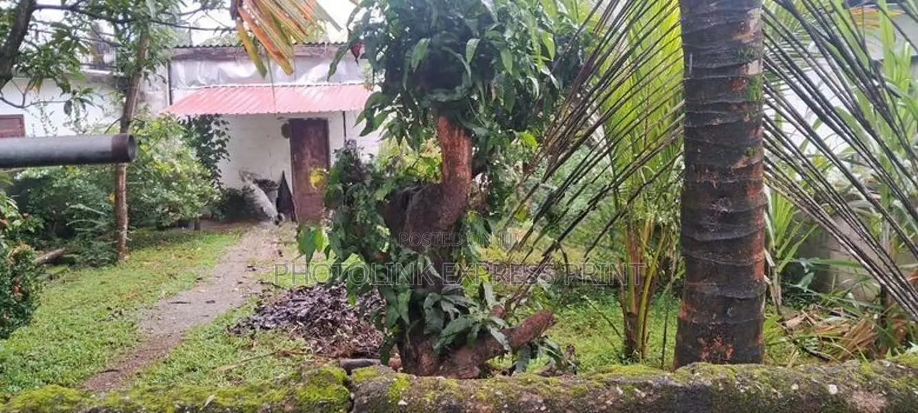 මහරගම පර්චස් 10ක අගනා ඉඩමක් විකිණීමට