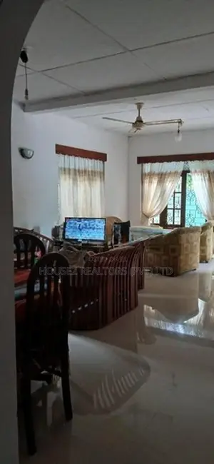 House with shop for Sale – Ekala, Ja-Ela