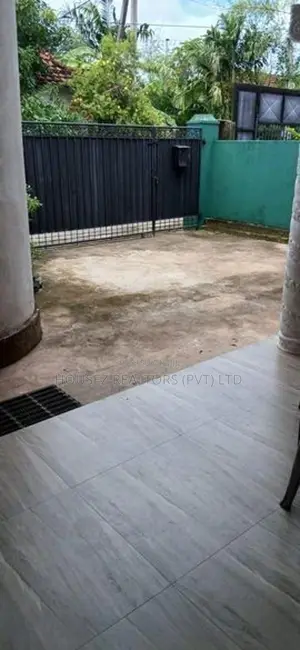 House with shop for Sale – Ekala, Ja-Ela
