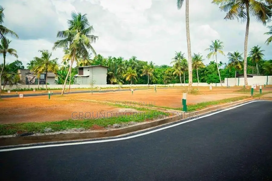 Valuable Land for Sale in Thalawathugoda Hokandara