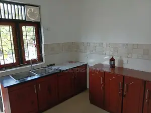 3- Upstairs Bedroom House for Rent – Mattakkuliya