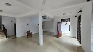 2 story house for rent in Kirulapone