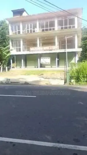 Commercial Building for Rent in Arandara