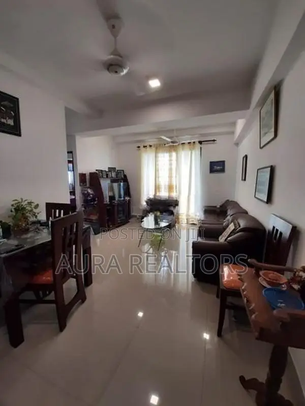 Apartment for Rent in Oval Residence Col 8 (P-195)