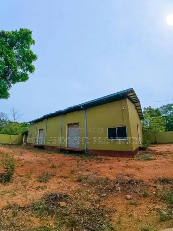 දඹුල්ලේ ප්‍රධාන ගබඩා සංකීර්ණයක් විකිණීමට