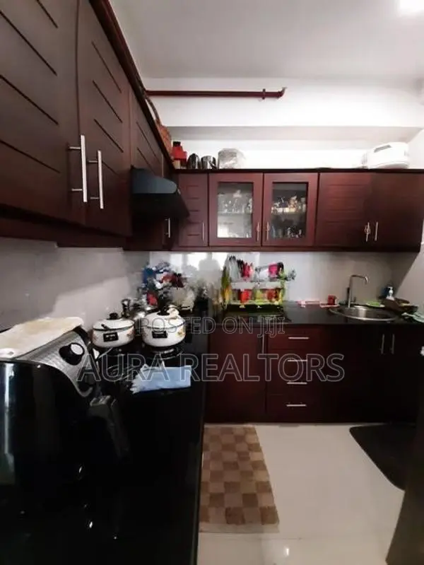Apartment for Rent in Oval Residence Col 8 (P-195)