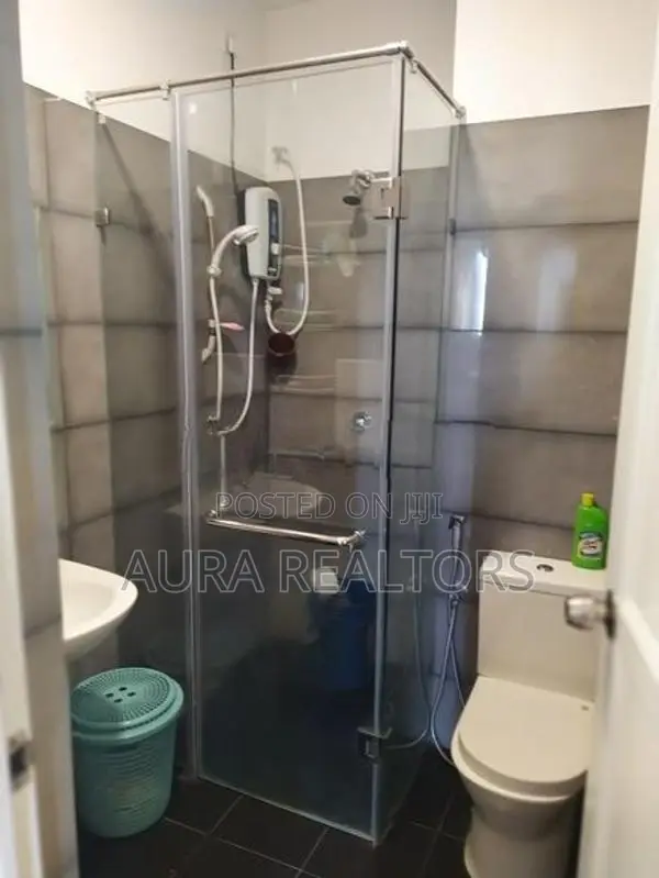 Apartment for Rent in Oval Residence Col 8 (P-195)