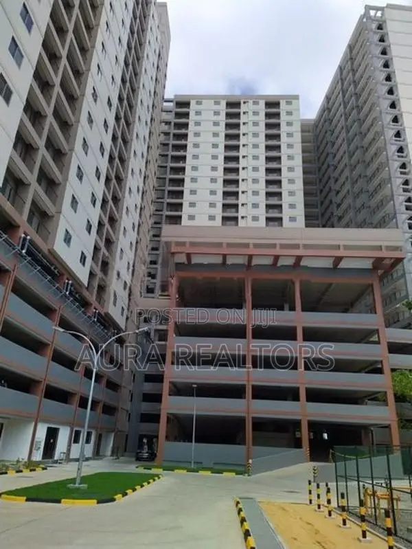 Apartment for Rent in Oval Residence Col 8 (P-195)
