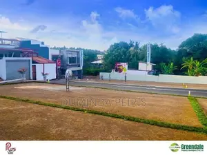 Land in Athurugiriya