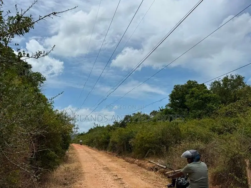 කණ්ඩලම – කළුදියපොකුණ ප්‍රදේශයෙන් අගනා අක්කර 05ක ඉඩමක් විකිණීමට