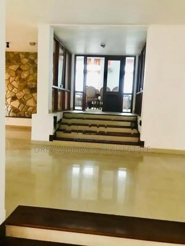 Super Luxury 5BR House for Sale – Battaramulla