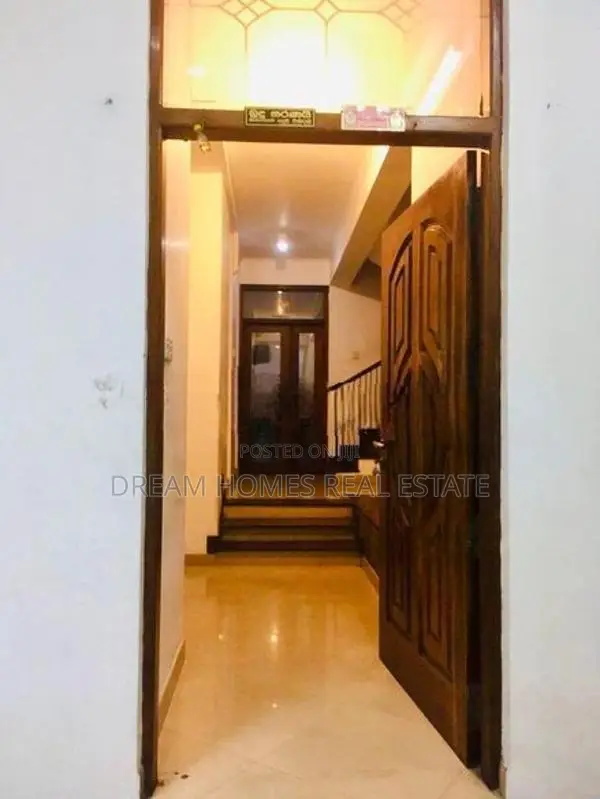 Super Luxury 5BR House for Sale – Battaramulla