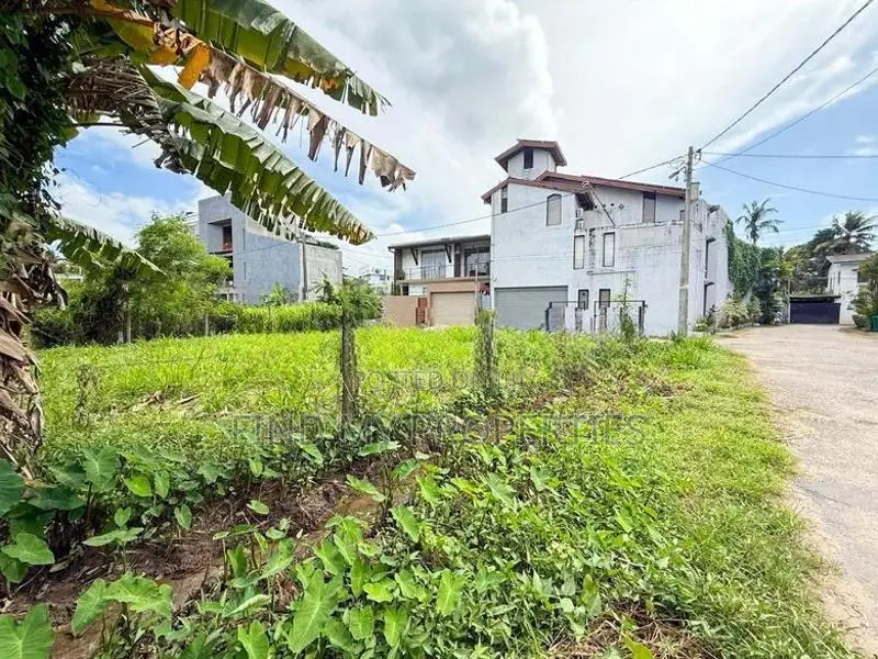 Land for Sale in Nawala