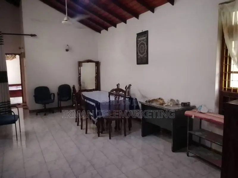 Room for Rent in Karapitiya