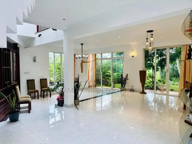 19.7 Perch Luxury House for Sale – Thalawathugoda
