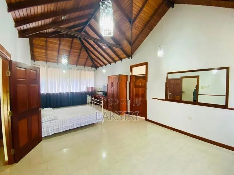 High Recidence Full Furnished 03 Story House Rent Ethulkotte Angampiti