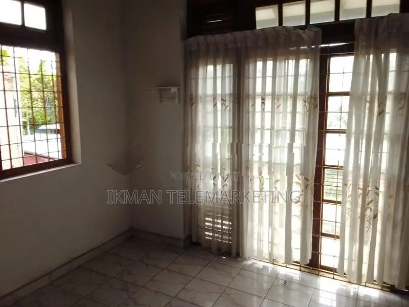 Room for Rent in Karapitiya