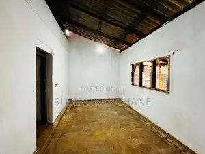 House with 17 Perches Land for Sale in Wariyapola, Matale