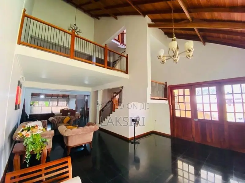 High Recidence Full Furnished 03 Story House Rent Ethulkotte Angampiti