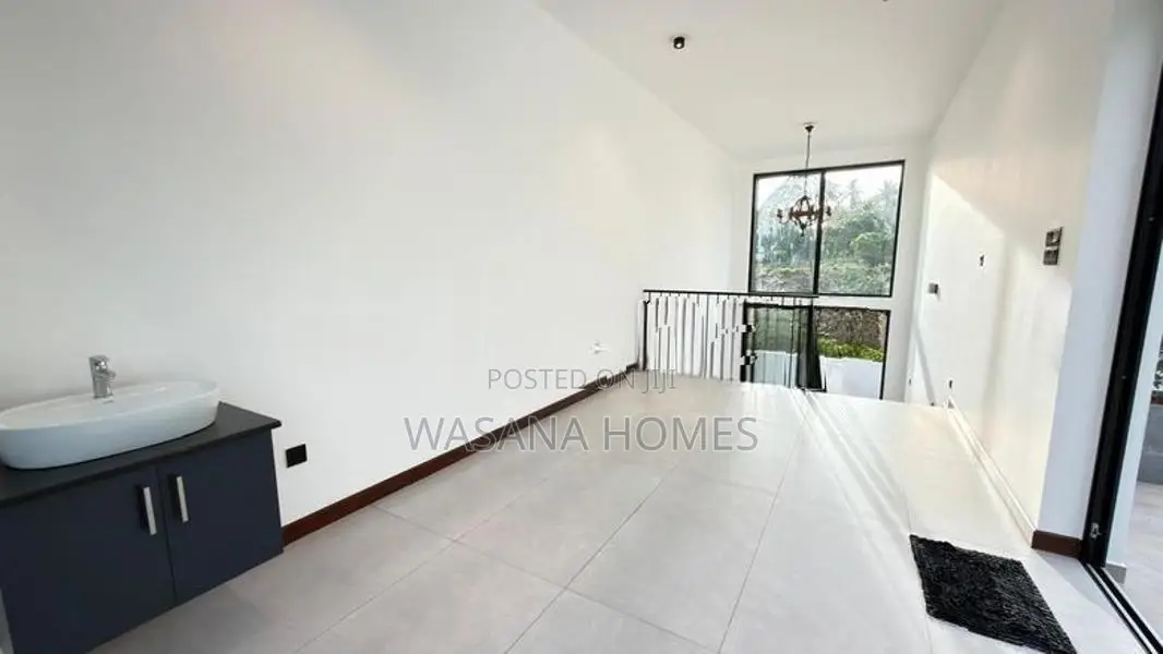 Fantastic Brand New House for Sale Kottawa