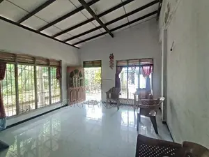 කඩුවෙල, නවගමුව දෙමහල් නිවස විකිණීමට
