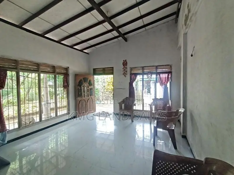 කඩුවෙල, නවගමුව දෙමහල් නිවස විකිණීමට