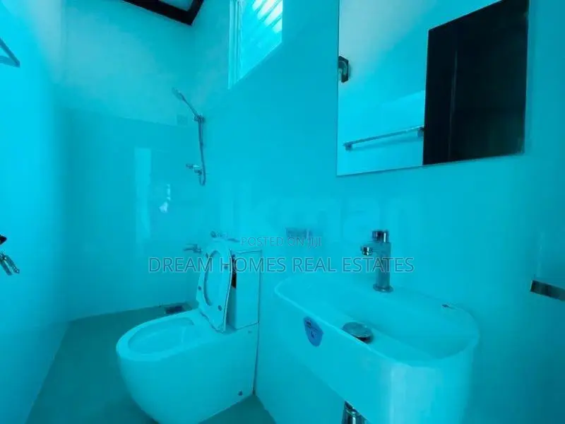 Brand New Modern 4-Bedroom House for Sale – Pannipitiya