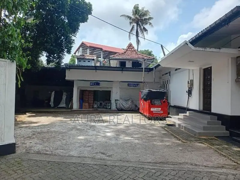 9800 Square Feet Office Space for Rent in Nugegoda (P-144)