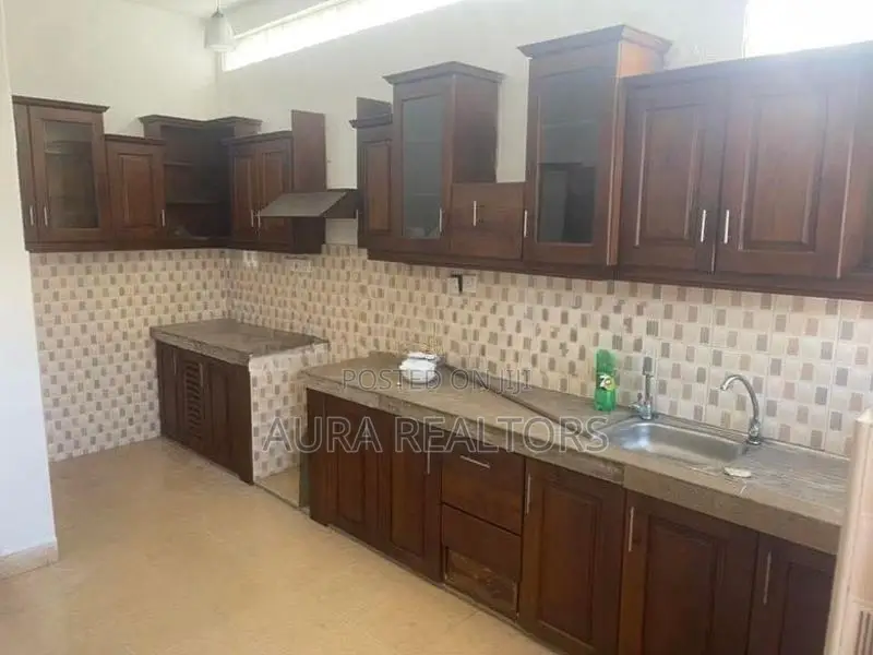 6 Bedrooms House for Sale in Dehiwala Robert Road (p-111)