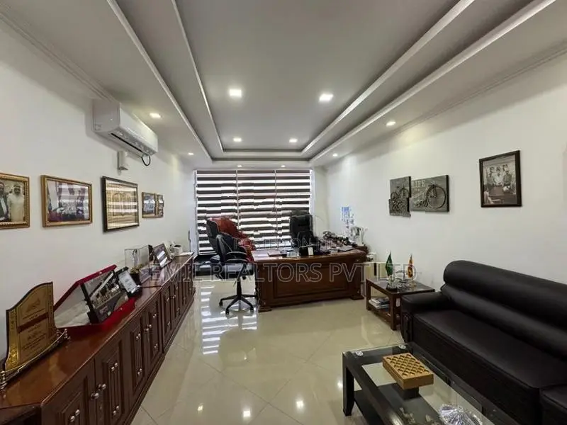 Prime Commercial Building for Rent – Colombo 03 (EM183RK)