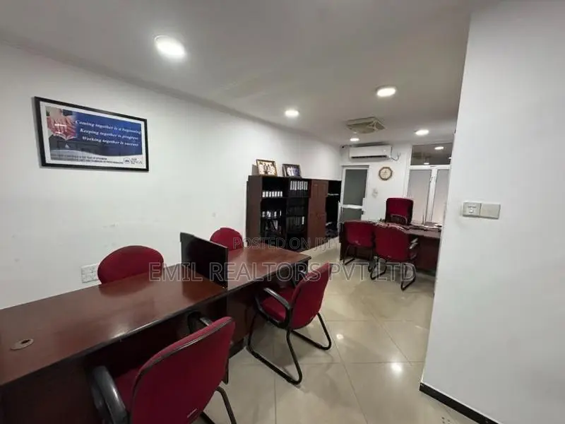 Prime Commercial Building for Rent – Colombo 03 (EM183RK)
