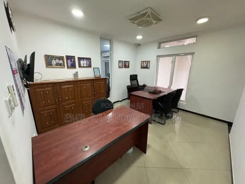 Prime Commercial Building for Rent – Colombo 03 (EM183RK)