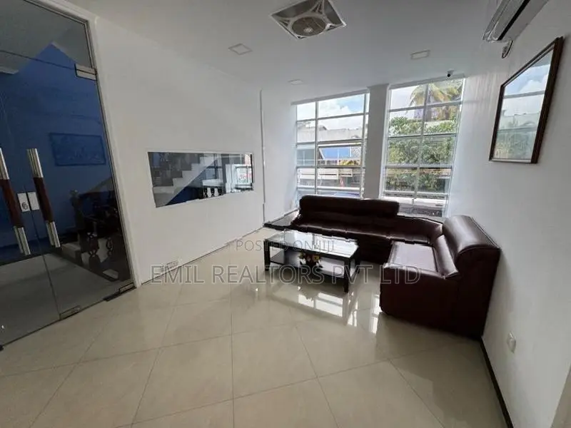 Prime Commercial Building for Rent – Colombo 03 (EM183RK)
