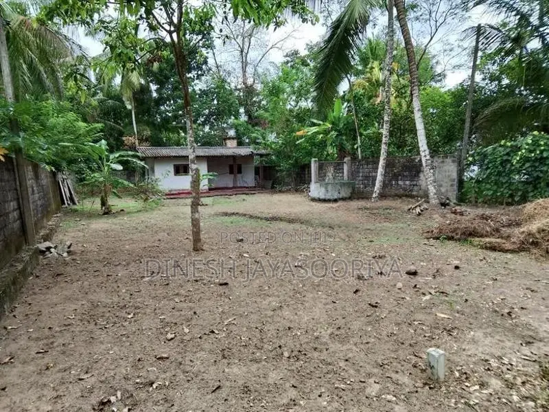 9P Land Plots for Sale in Yakkala - Near Kandy Road